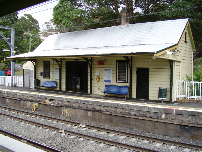 The station building on the up platform of Austinmer station.