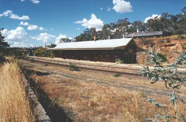 
A view of the building taken from the one-time horse dock platform, which
was aligned at an angle to the main platform.
