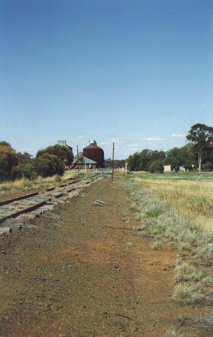 
Boree Creek Silo marks the current end of the truncated Oaklands Branch.
