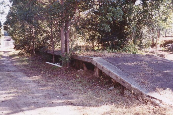 
Another view of the original Como station, looking towards Sutherland.
