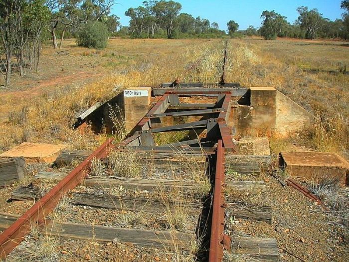 
A collapsed culvert at the 660.891 km mark, in the vicinity
