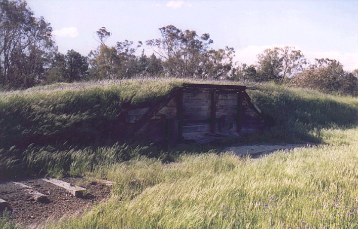 
The loading ramp opposite the platform.
