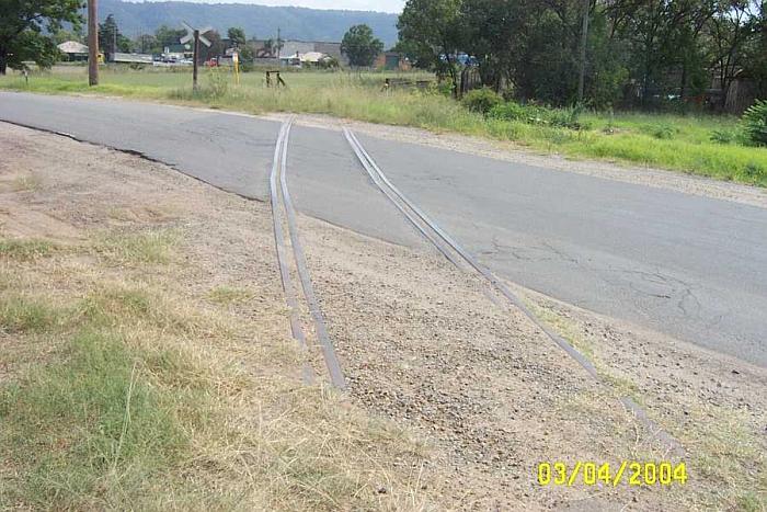 
The remains of the siding which served the Emu Sand and Gravel works.
