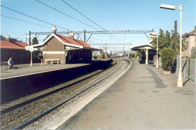 The view looking along the platform in the direction of St Peters.