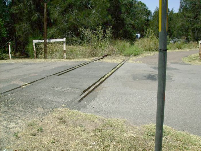 The level crossing at Lake Street, looking south towards Toronto.