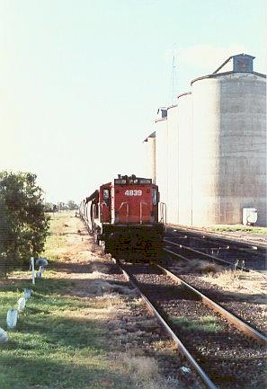 
Locomotive 4839 about to pass south through the station.
