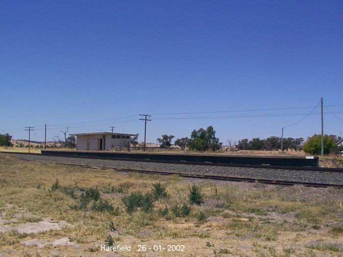 
The platform viewed from the western side of the line.
