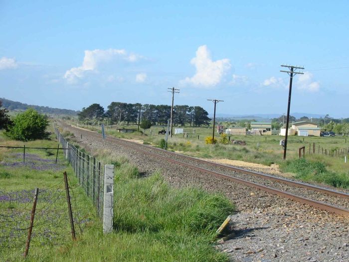 
No trace remains of the one-time station and siding.  The platform was
located on the far side of the line in the middle/right side of the photo.
