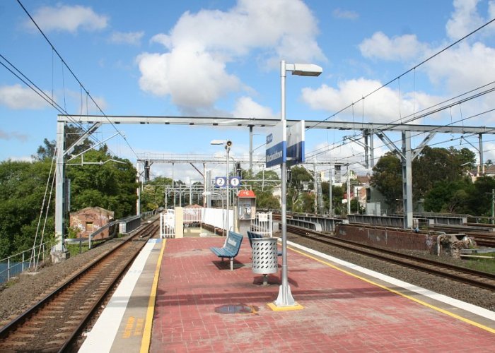 Looking along the platform towards Strathfield.