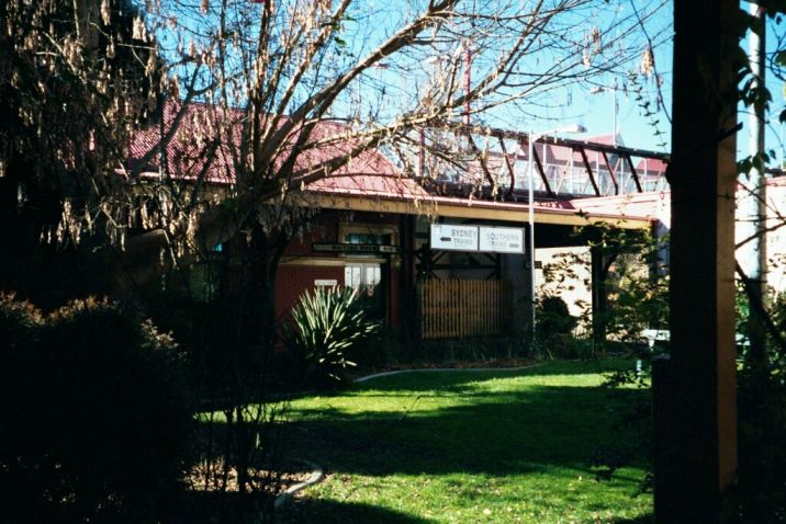 
The well-kept garden next to the station.
