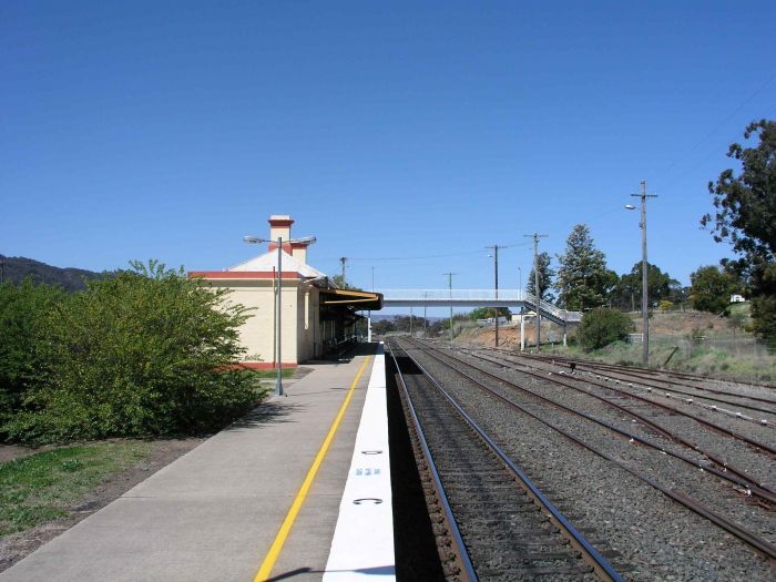 
The view looking back up the line in the direction of Sydney.
