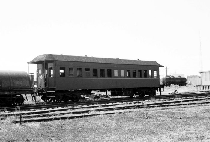 An FO car site coupled to a water gin in the yard.