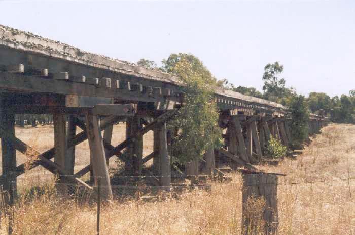 
Newell Highway bridge, the northern approach eastern side.
