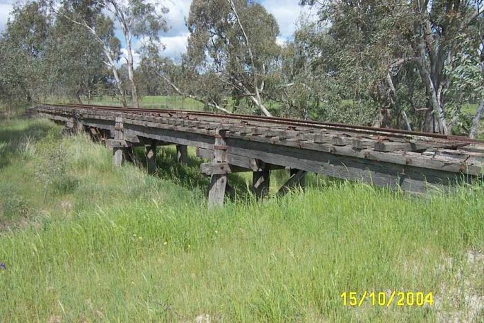 
A side-on view of the bridge over Willow Bend Creek.
