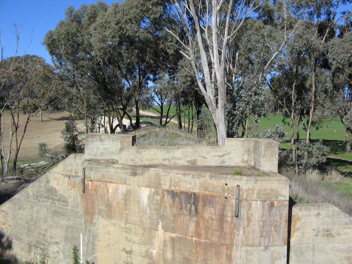 The view standing on the Mary Vale side of the bridge support looking over to the other in the direction of Gulgong.