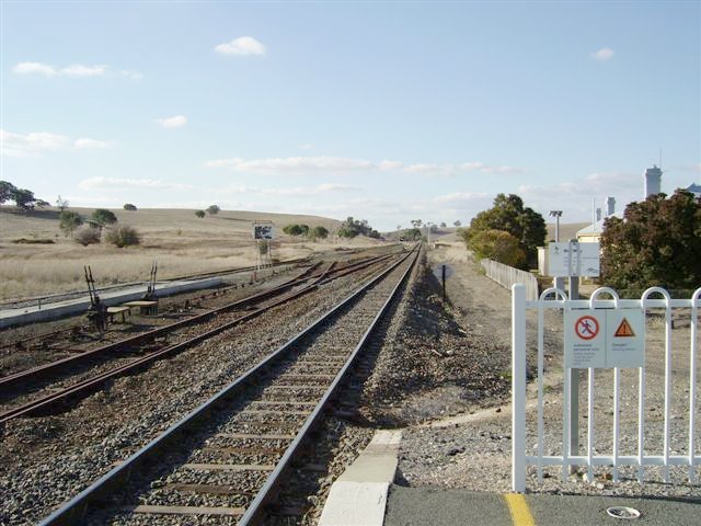 The view looking north beyond the platform.