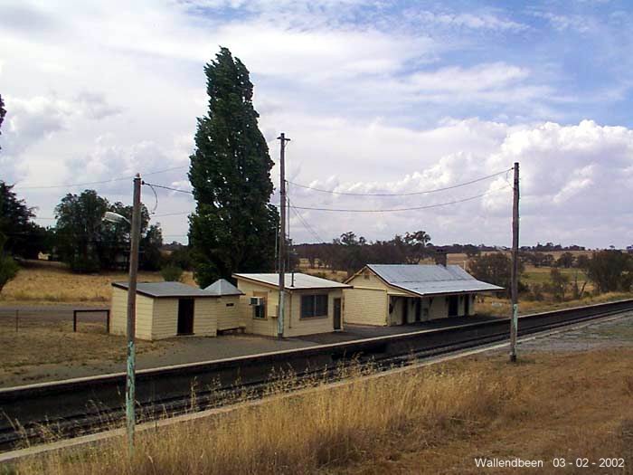 
Looking across to the up platform.
